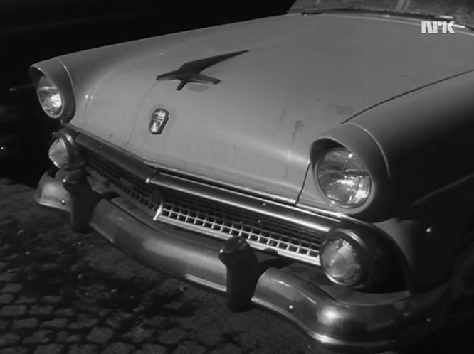 1955 Ford Customline Fordor Sedan [73B]
