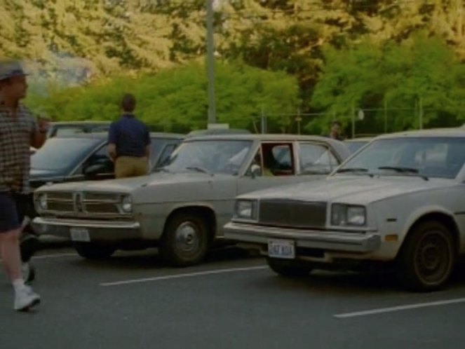 1967 Plymouth Valiant Signet 4-door Sedan [VH41]