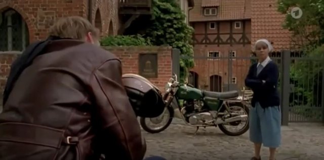 Norton Commando 750 Roadster