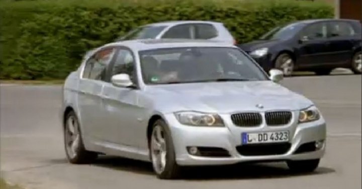 2009 BMW 330i [E90]