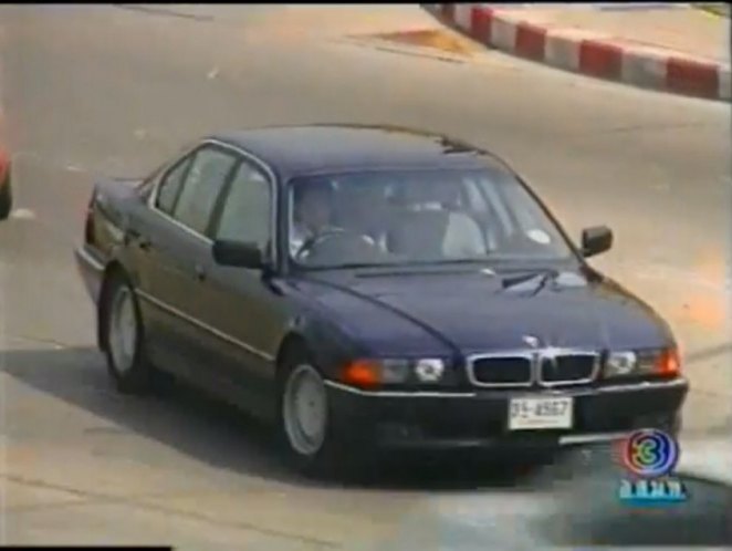 BMW 7 [E38]