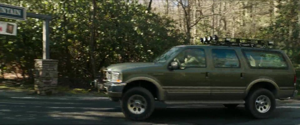 2002 Ford Excursion Limited [UW137]