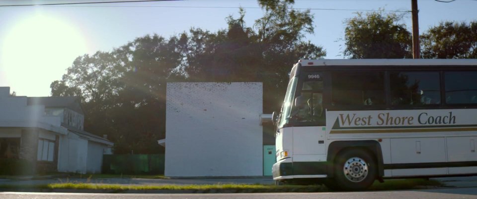 1997 MCI 102 D3