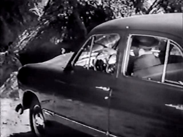 1949 Ford Custom Fordor Sedan [73B]