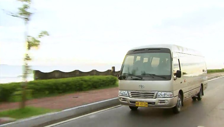 2007 FAW-Toyota Coaster [B50]