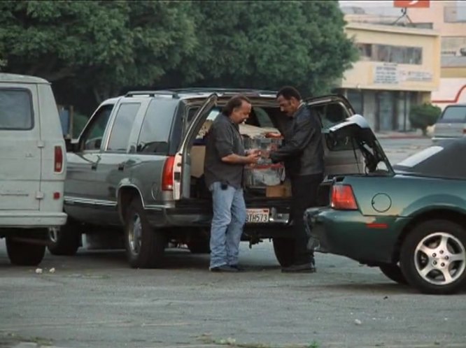 1999 Chevrolet Tahoe [GMT420]