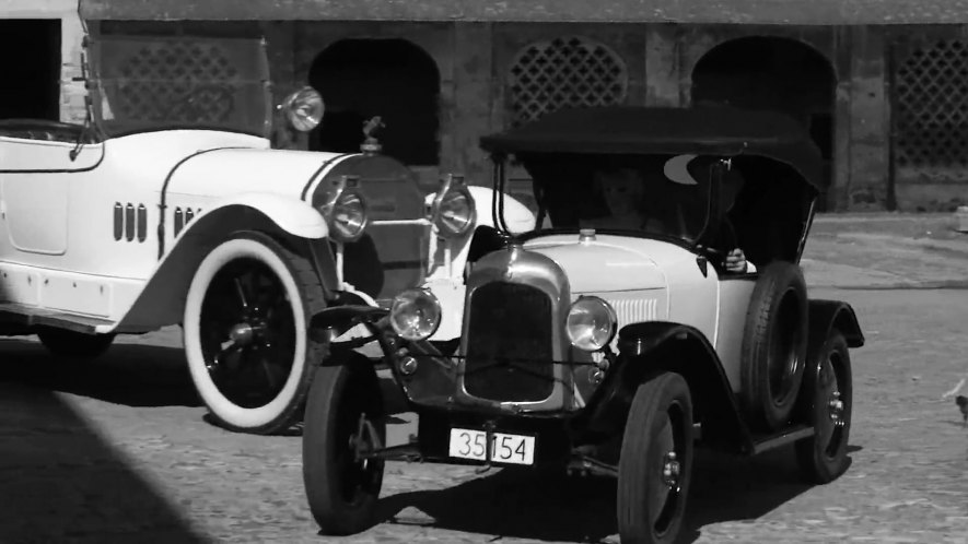 Locomobile Model 48