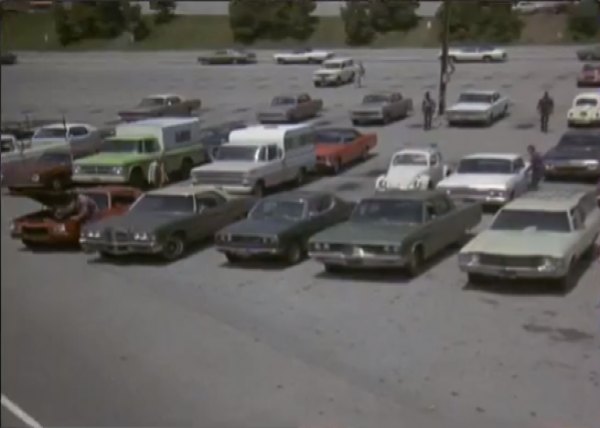 1968 Chrysler Newport 4-Door Sedan [CE41]