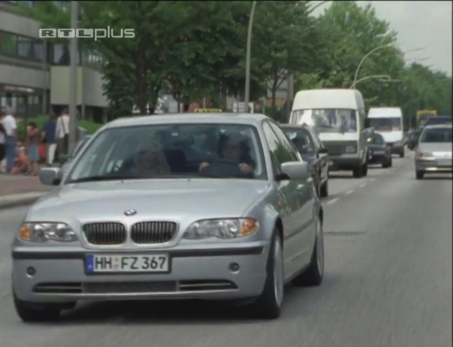 2002 BMW 330i [E46]