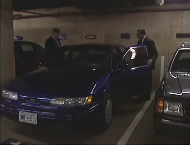 1994 Ford Taurus GL [DN5]