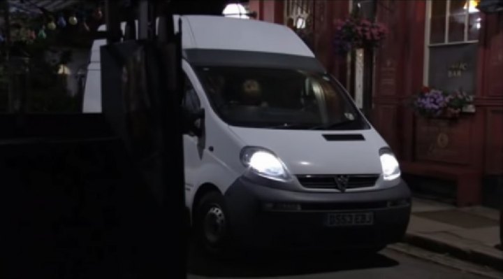 2003 Vauxhall Vivaro High Roof MkI [X83]