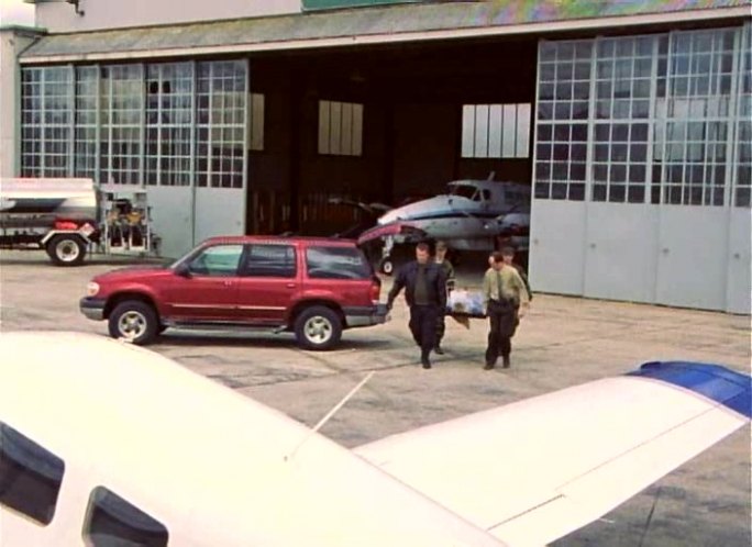 1999 Ford Explorer [UN150]