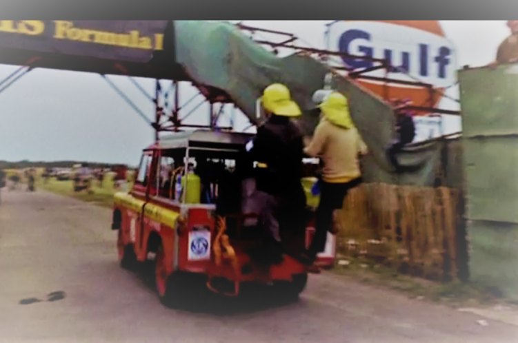 Land-Rover 88'' Series III Silverstone fire truck