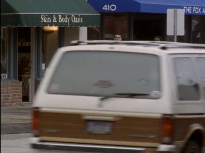 1987 Dodge Caravan LE [S]