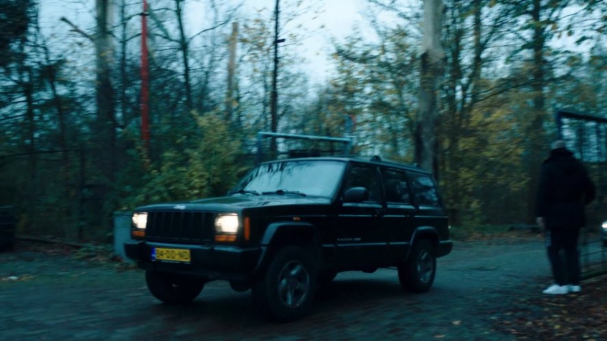 1999 Jeep Cherokee [XJ]