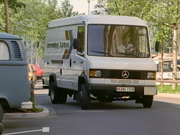 1986 Mercedes-Benz [T2]