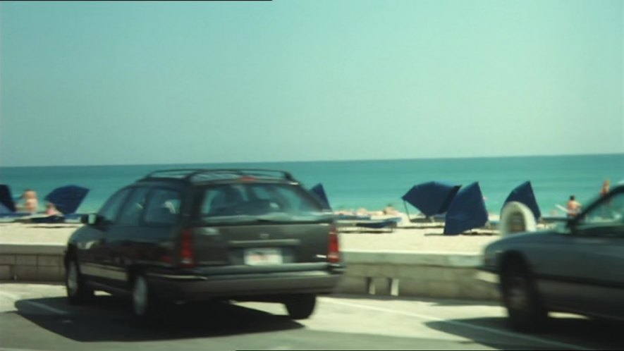 Ford Taurus Wagon [DN5]