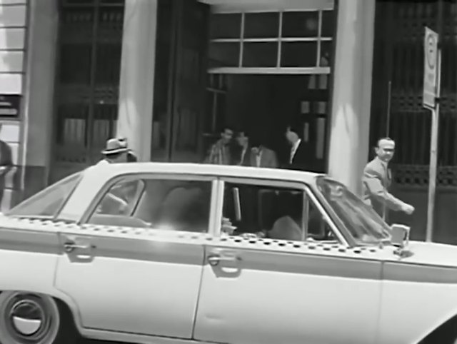 1960 Ford Fairlane Town Sedan [58E]