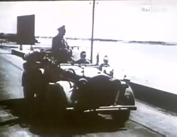 1937 Horch 901 Kfz. 15 [Typ 40]