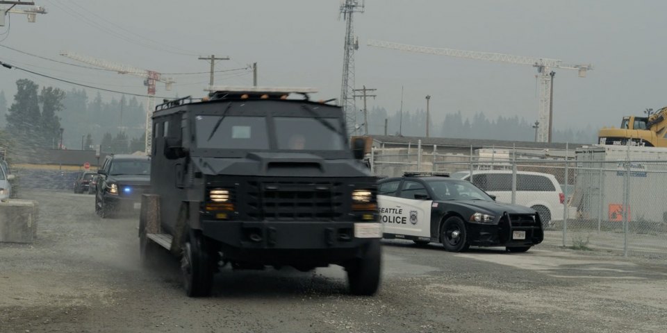 2011 Dodge Charger Pursuit [LD]