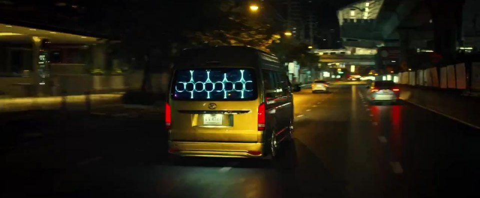 Toyota Commuter [H220]