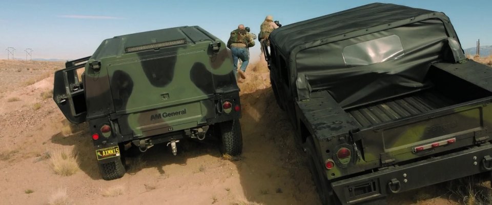 AM General HMMWV M1043