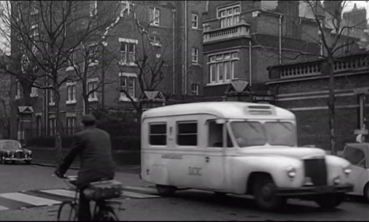 1949 Daimler DC27 Ambulance Barker & Co [DE27]