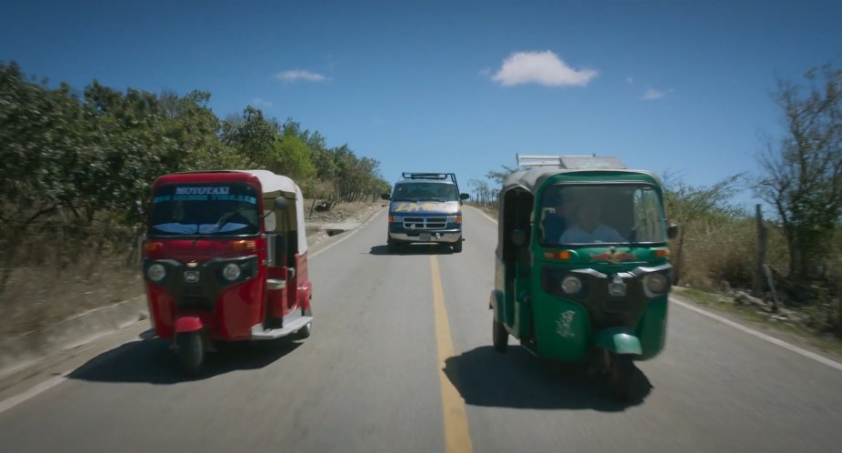 Bajaj RE Compact CNG