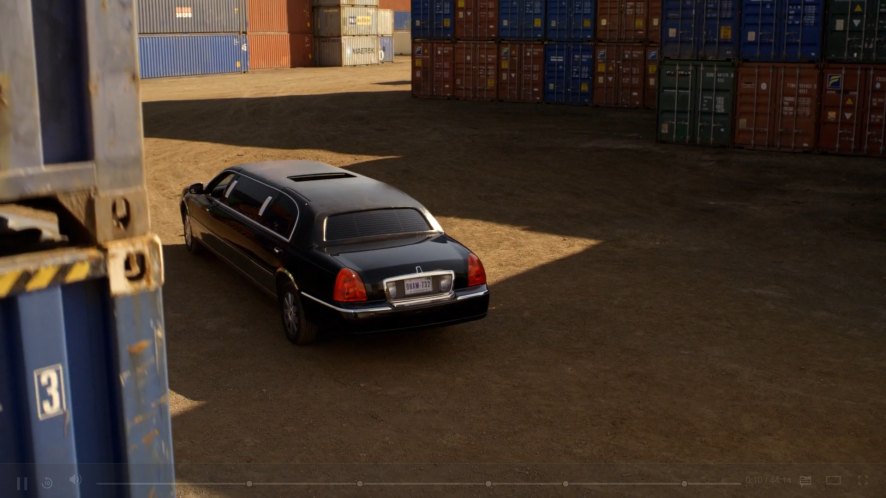 2003 Lincoln Town Car Stretched Limousine