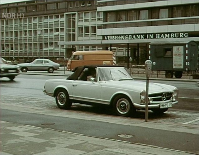 Mercedes-Benz 230 SL [W113]