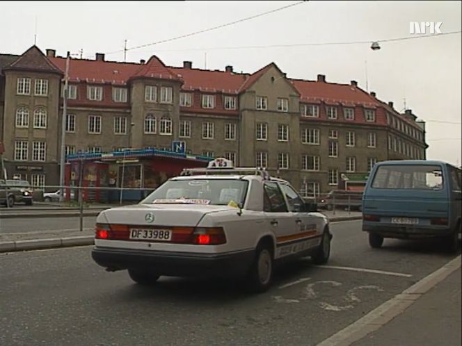 1988 Mercedes-Benz 300 D [W124]