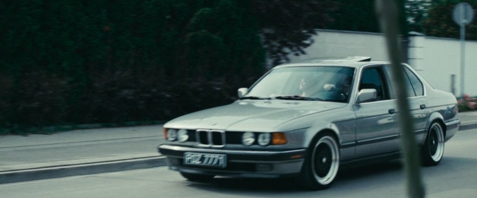 1989 BMW 7 [E32]