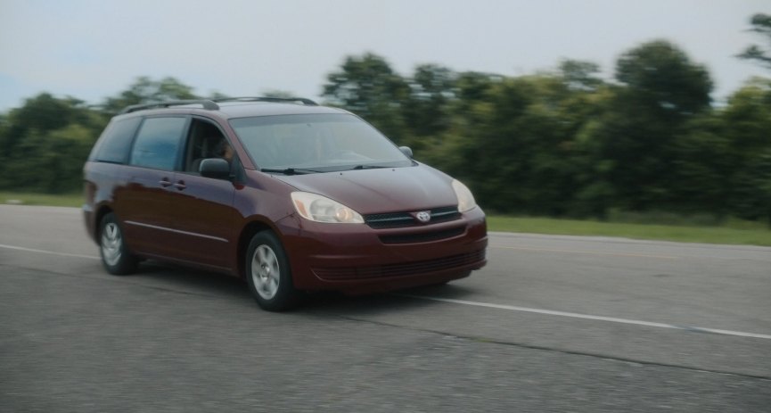 2004 Toyota Sienna [MCL20]
