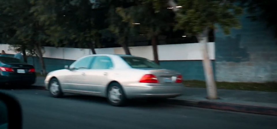 2001 Lexus LS [UCF30]