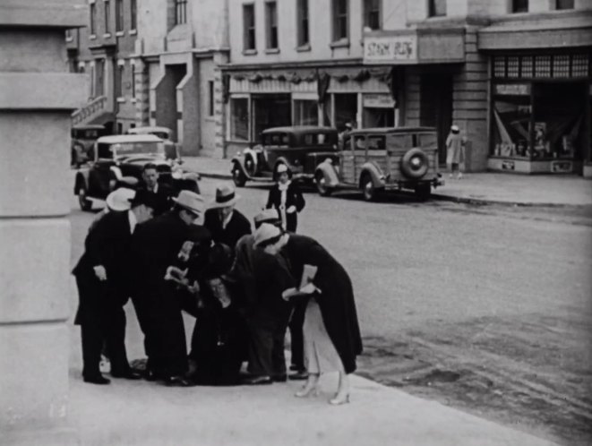 1936 Ford V8 De Luxe Station Wagon [68]