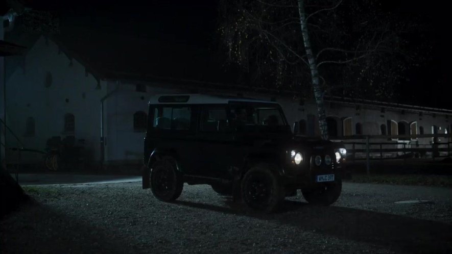 Land-Rover Defender 90