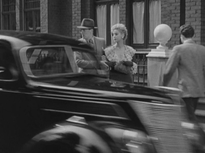 1937 Ford V8 30 hp Fordor Saloon [78]