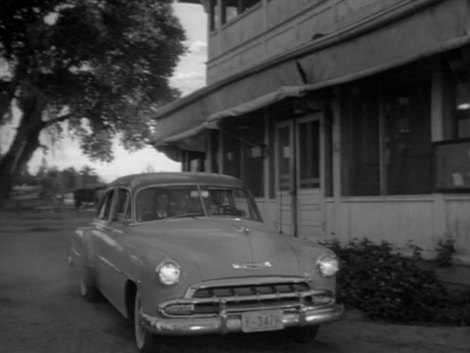 1952 Chevrolet Styleline De Luxe 4-door Sedan [2103]