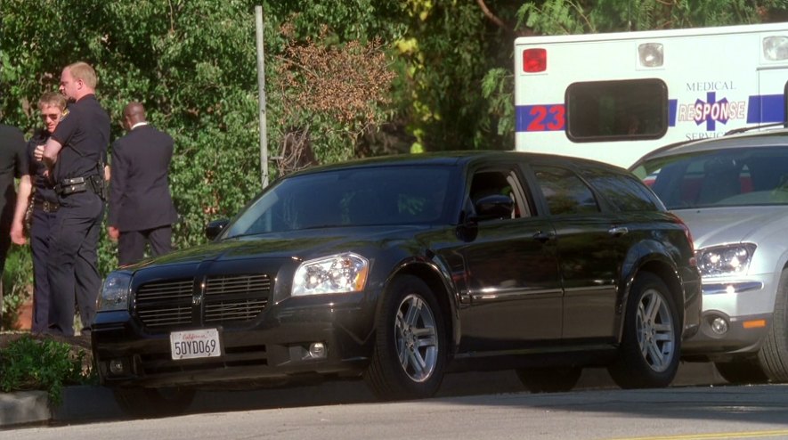 2005 Dodge Magnum [LX]