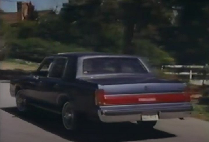 1985 Lincoln Town Car [54D]