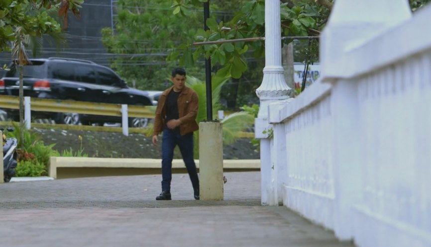 Toyota Land Cruiser [J200]