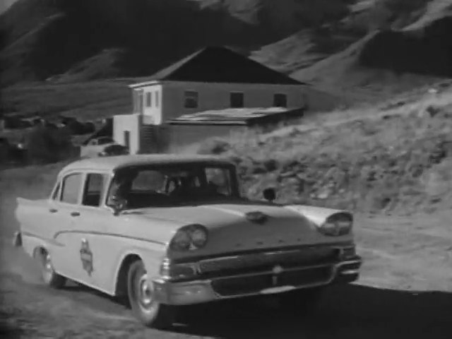 1958 Ford Custom 300 Fordor Sedan [73B]