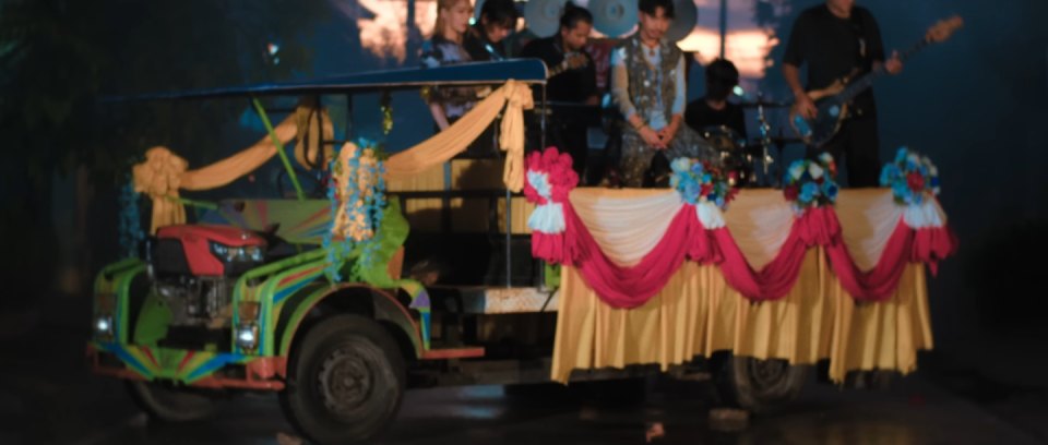 Custom Made 'E-Taen'