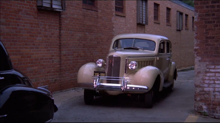 1937 LaSalle Touring Sedan [37-5019]