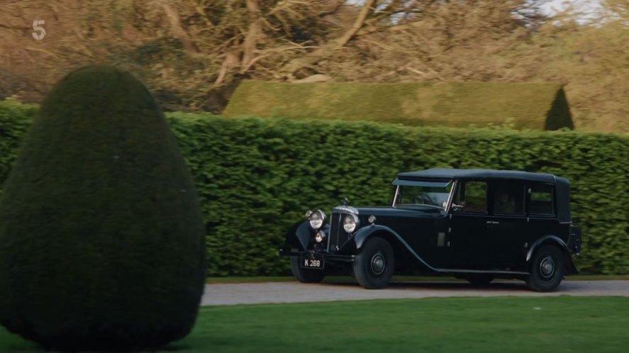 1937 Daimler Straight Eight 4½ Litre Landaulette Tickford [V4½]