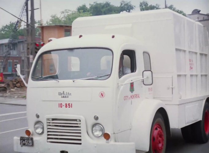 White 3000 Sicard SM-4 Sanivan