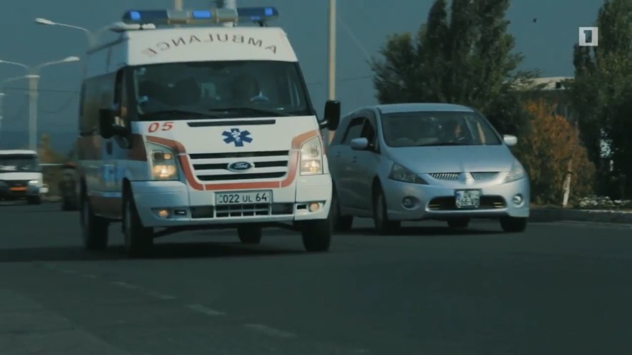 2003 Mitsubishi Grandis [NA]