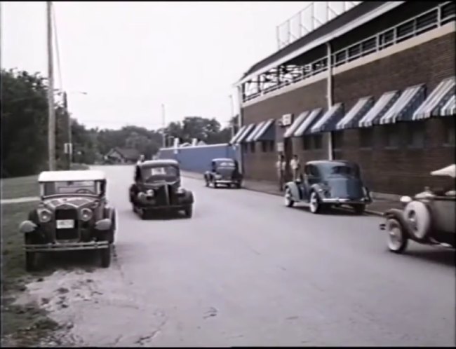 1937 Packard One-Twenty Club Sedan [120C]