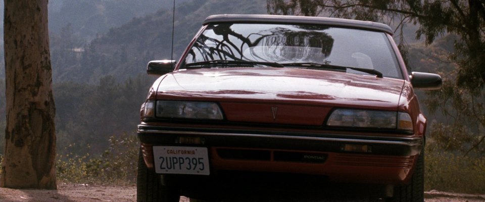 1989 Pontiac Sunbird LE