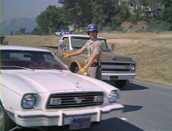 IMCDb.org: 1976 Ford Mustang II Ghia in "CHiPs, 1977-1983"